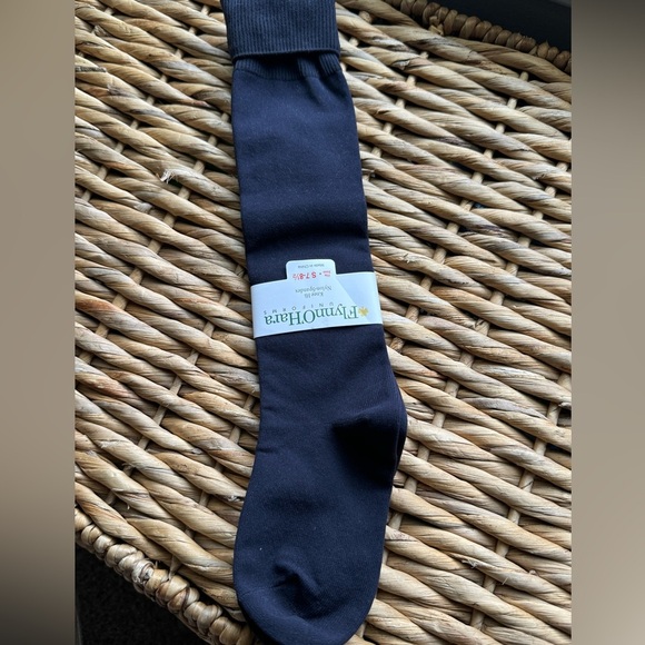 Flynn O’Hara Girls School Uniform Knee High Navy Socks size small 7-8 1/2” - Picture 2 of 3